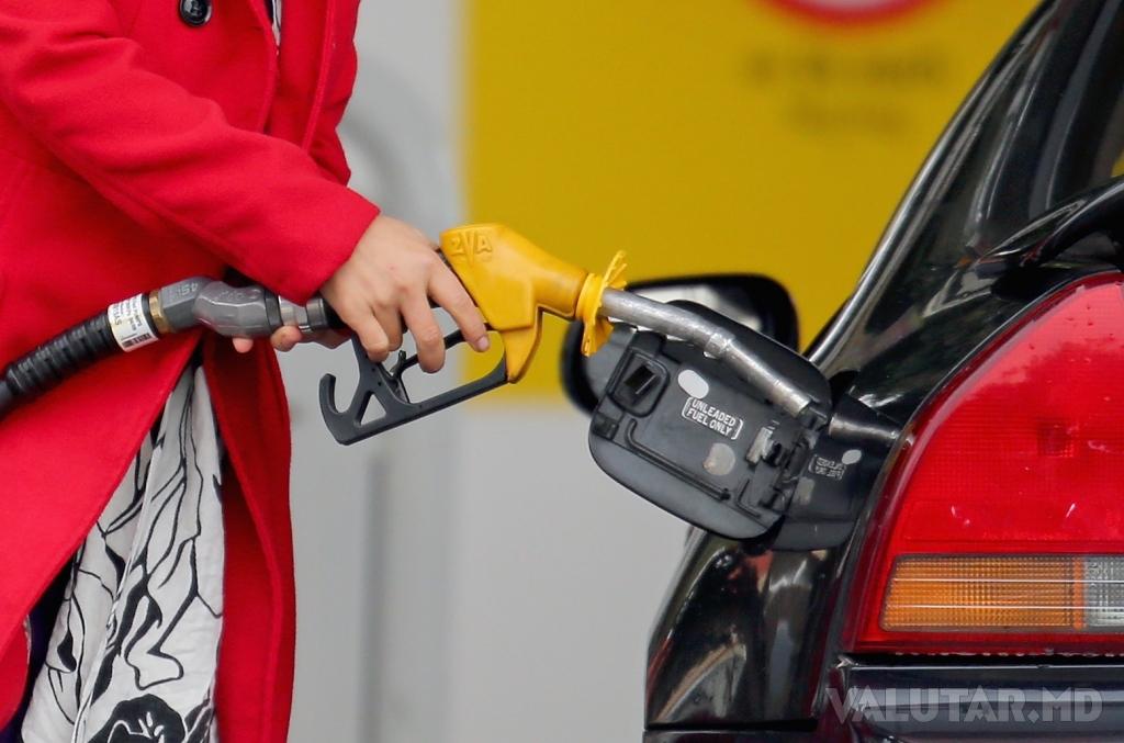 Mâine în Moldova benzină și motorină va scădea în preț